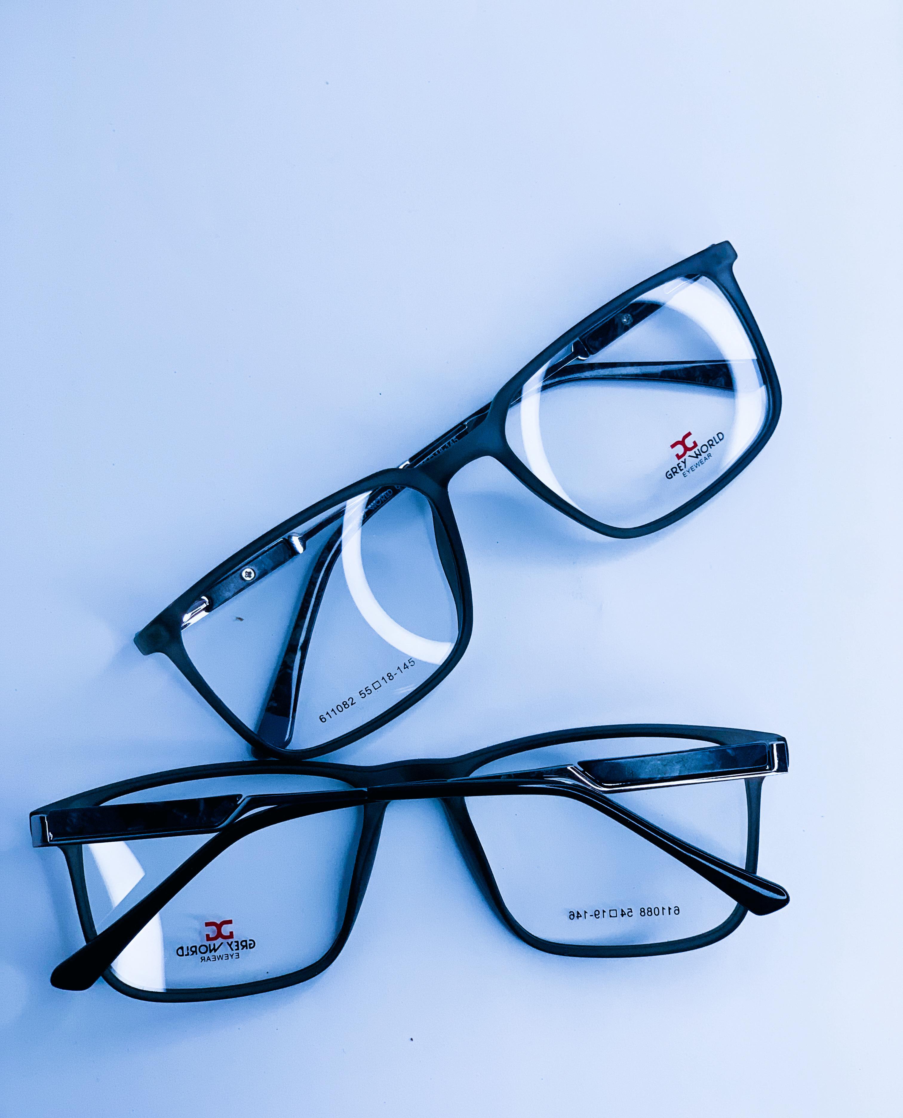Black solid frame