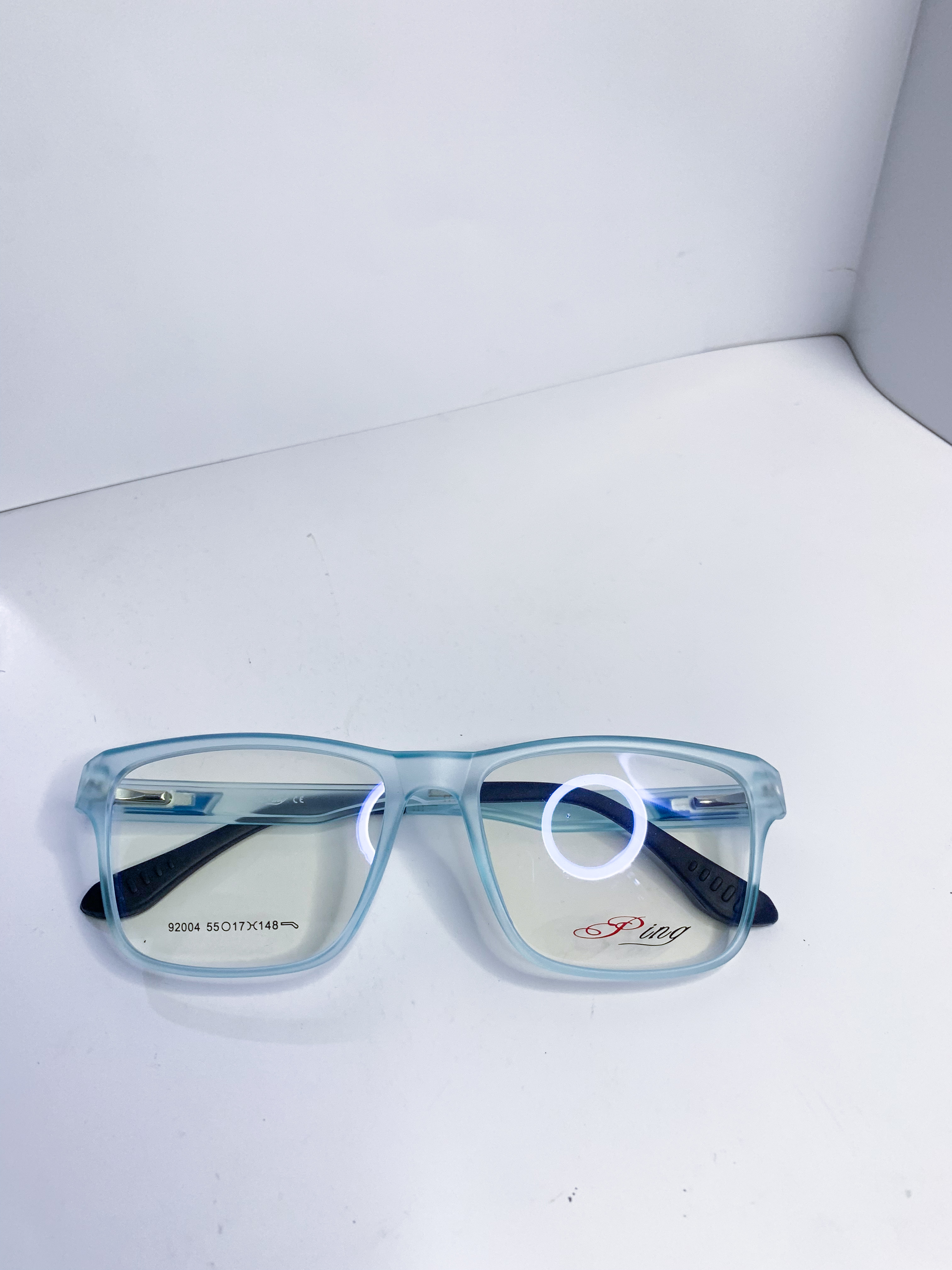 Light blue cut spects