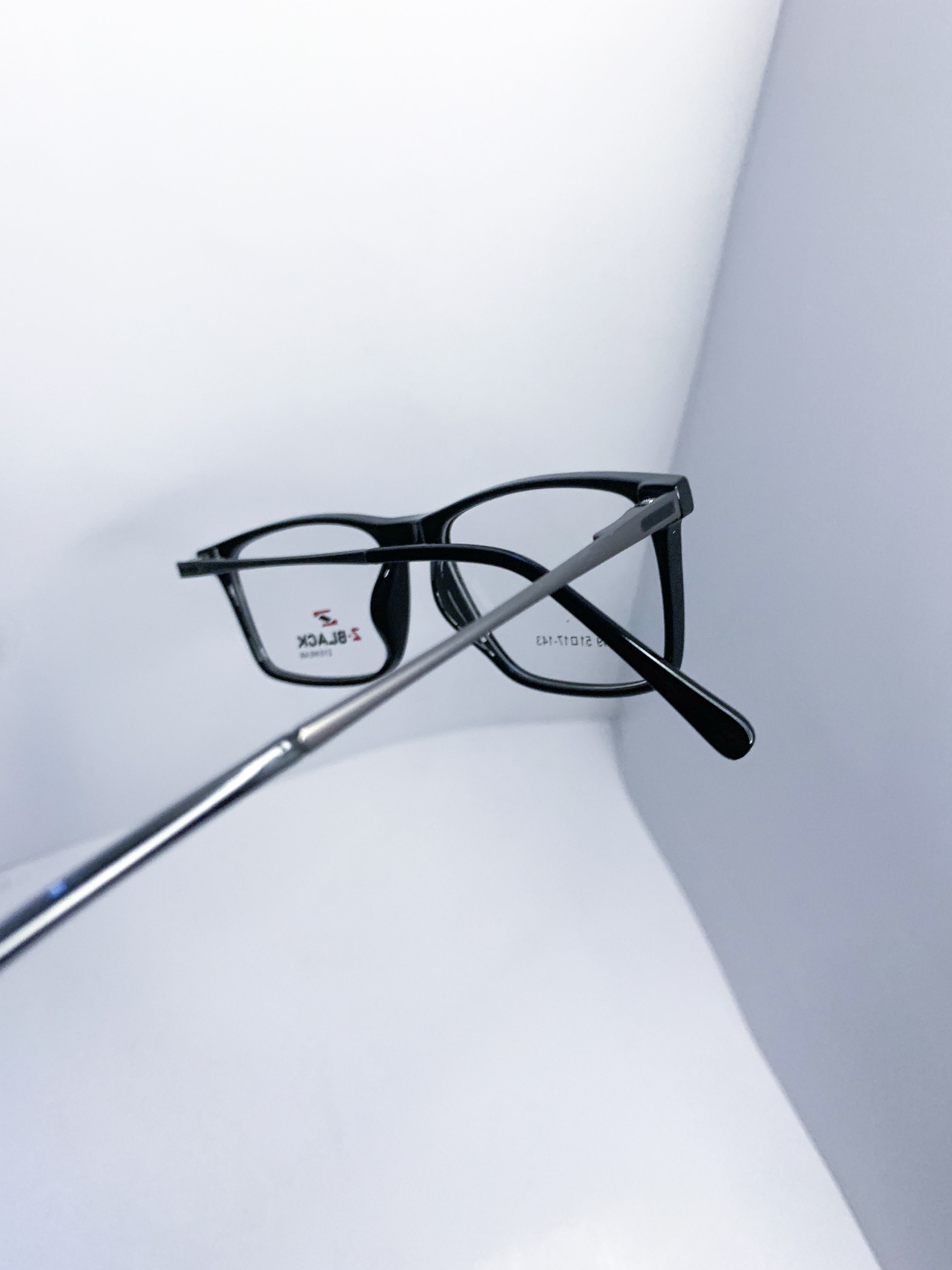 Z-Black eye wear