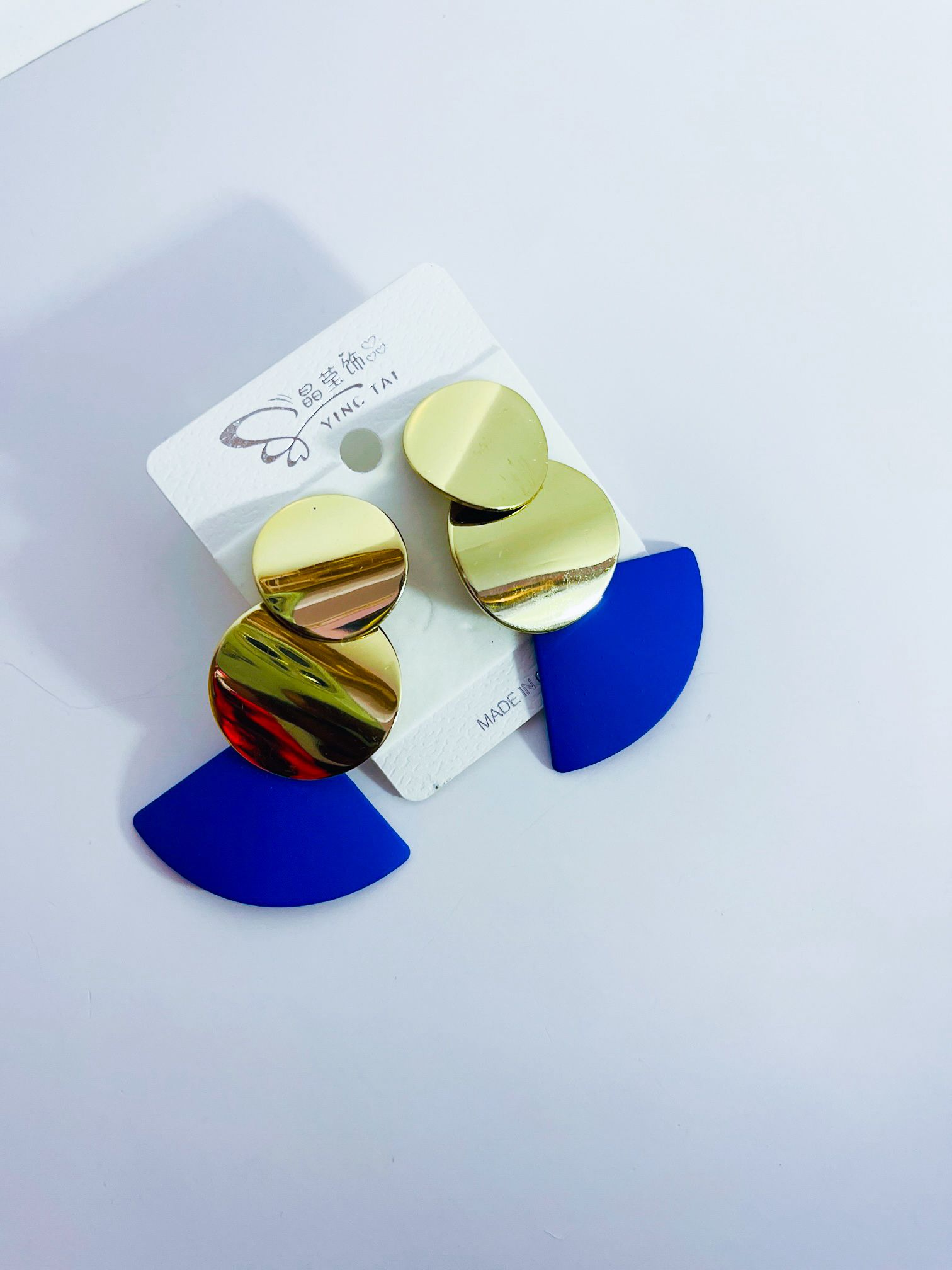 Blue petal ear-ring