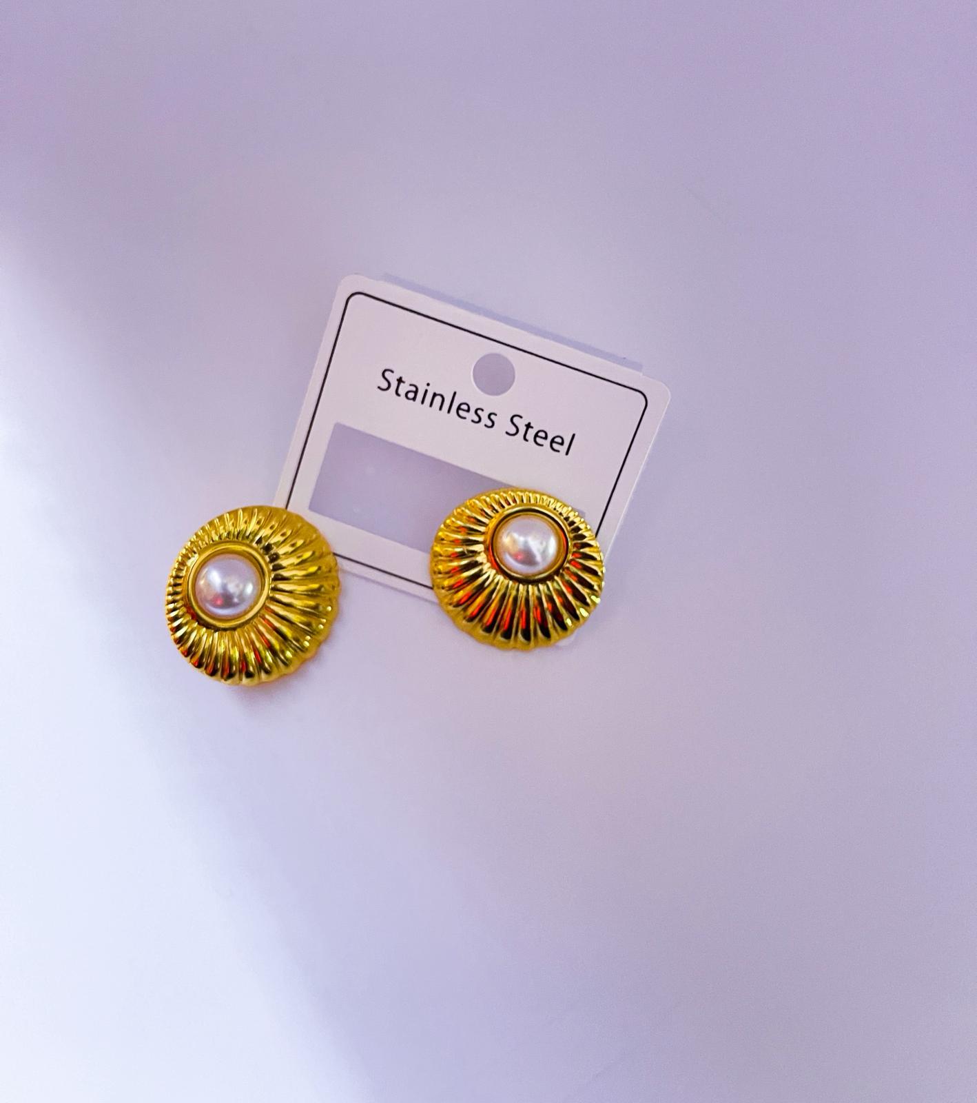 Spherical bolded Gold