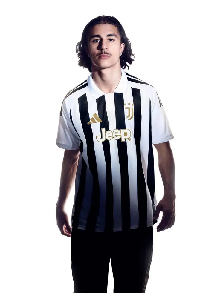 Juventus 26/27 home kit