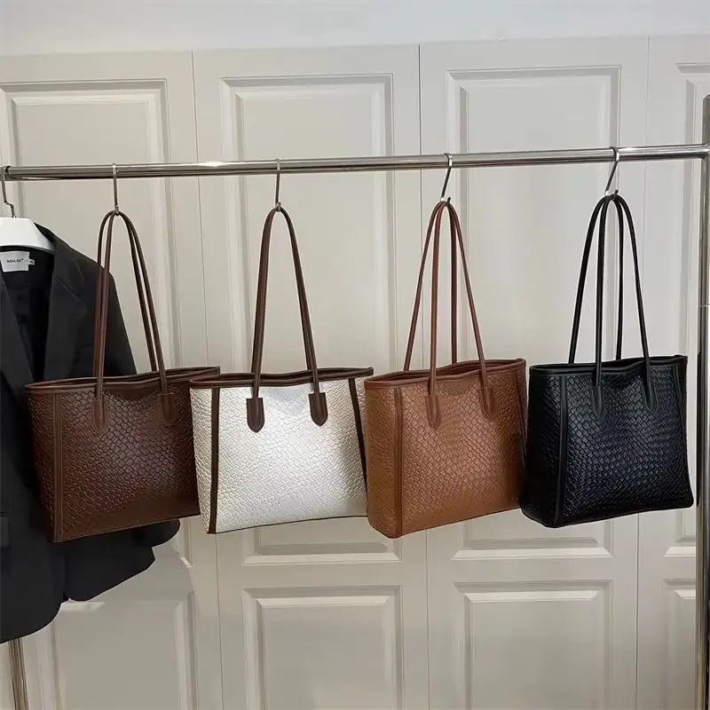 Hang Handbag